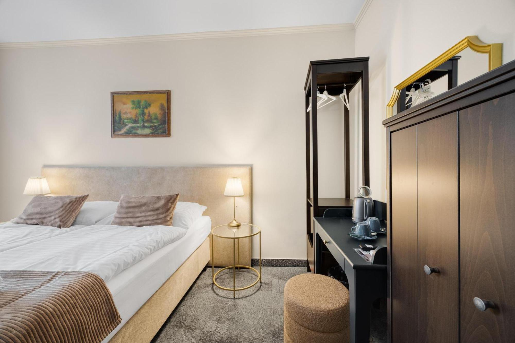 Hotel Reverie - Dependance, Check-In At Metropolitan Star 布拉迪斯拉发 外观 照片