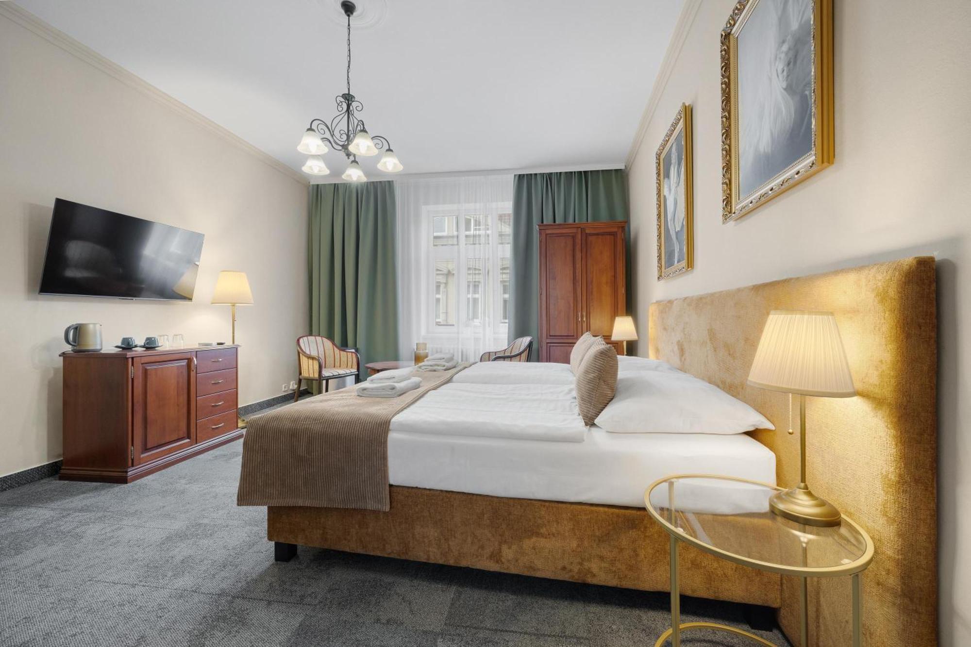 Hotel Reverie - Dependance, Check-In At Metropolitan Star 布拉迪斯拉发 外观 照片